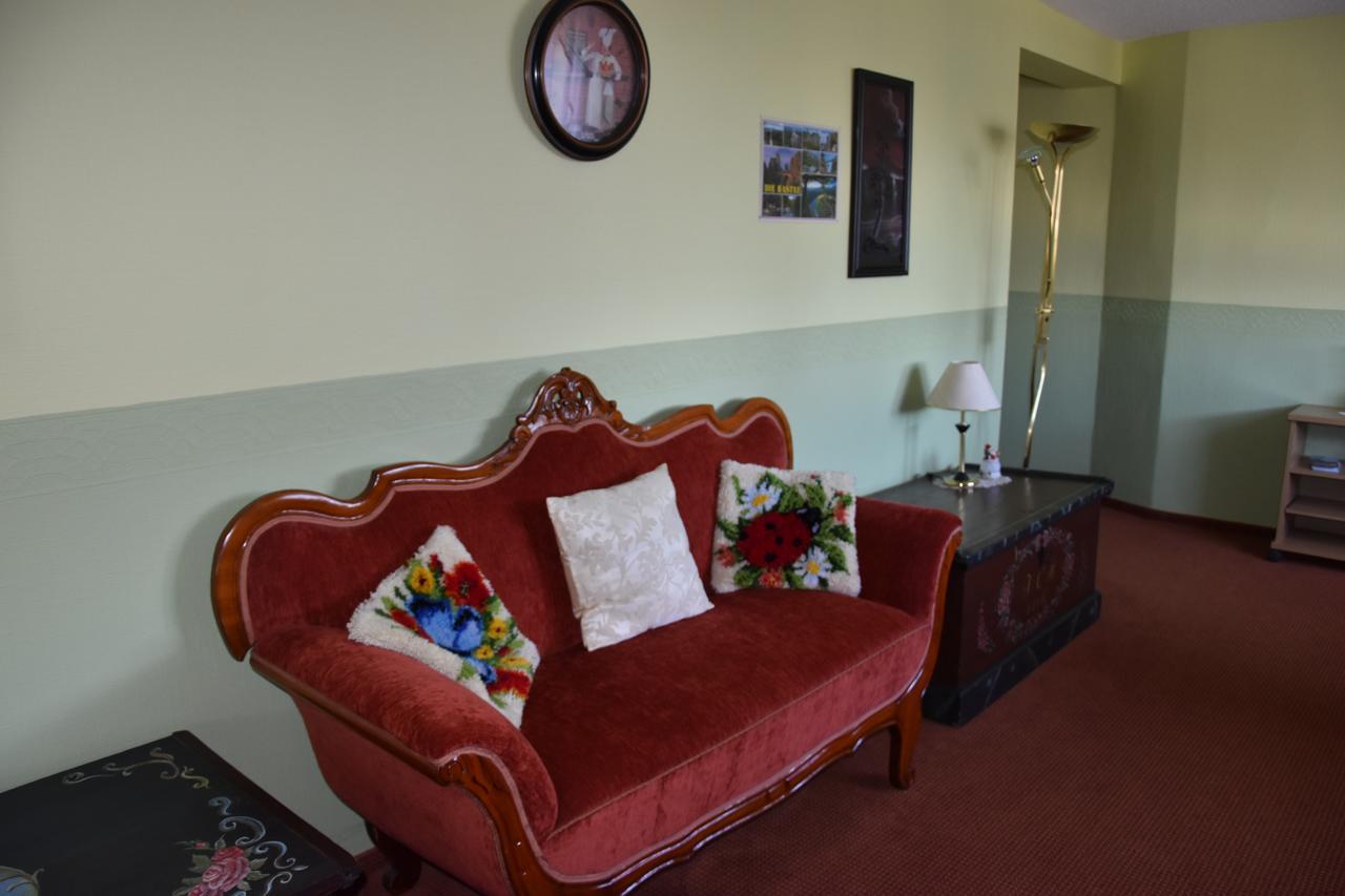 Familienhotel Zur Linde Panschwitz-Kuckau エクステリア 写真