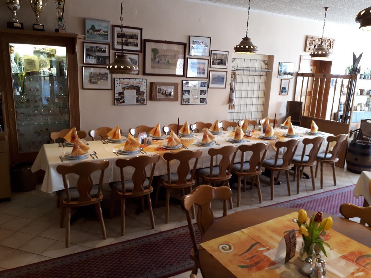 Familienhotel Zur Linde Panschwitz-Kuckau エクステリア 写真